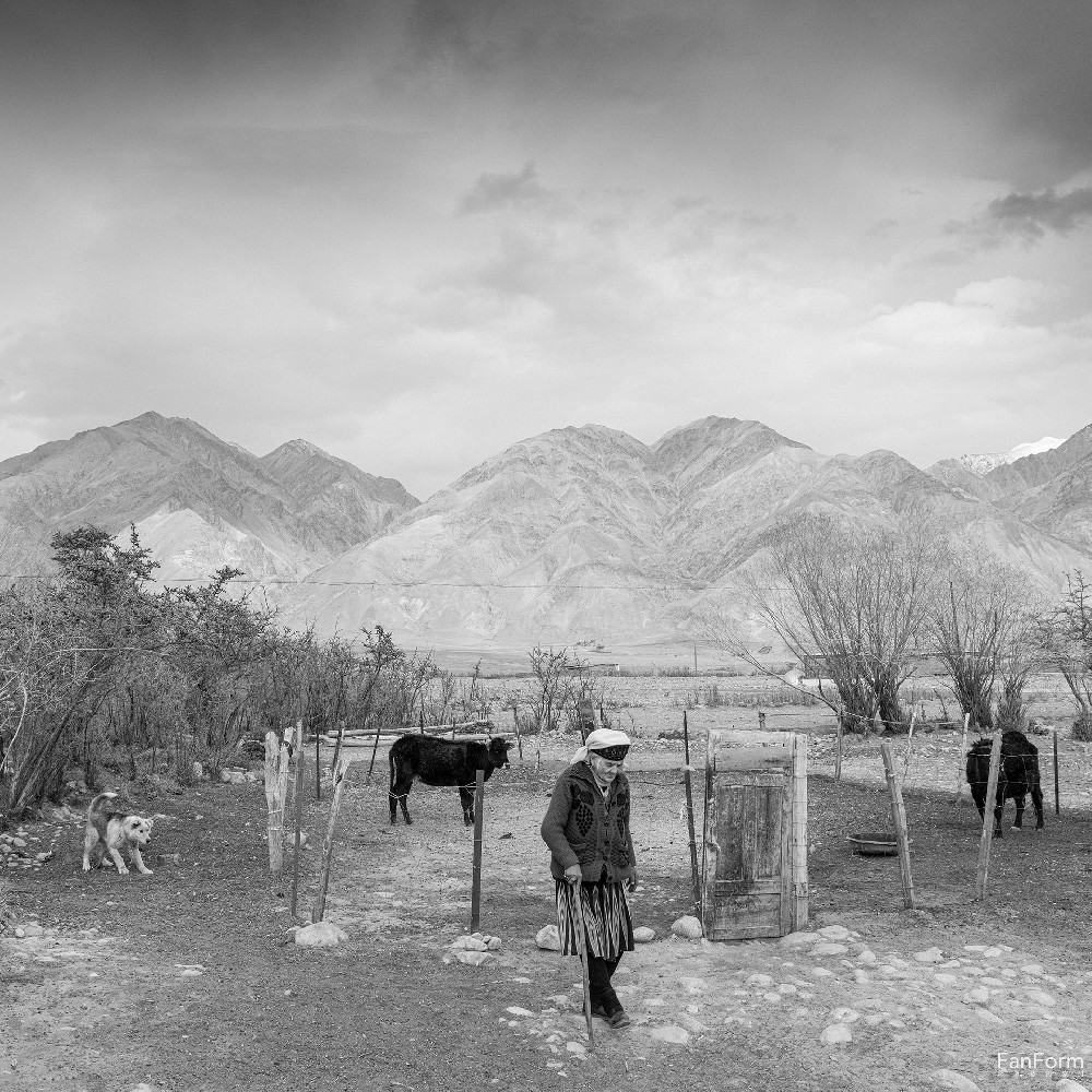 Tajik Women in Taskurghan