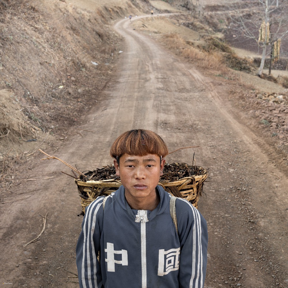 Portraits of Yi People in China（Ⅲ）